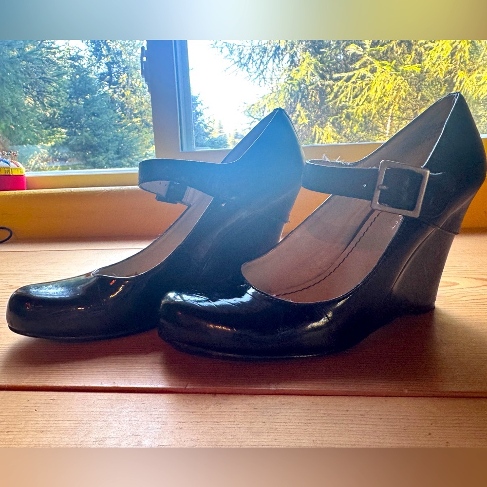 NINE WEST Black Mary Jane Wedges